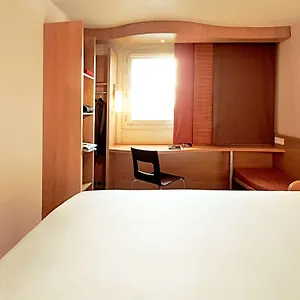 מלון Ibis Airport